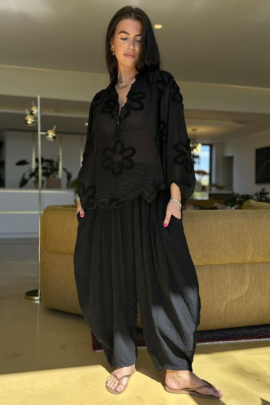 Sabo Boucle Flower Blouse Black